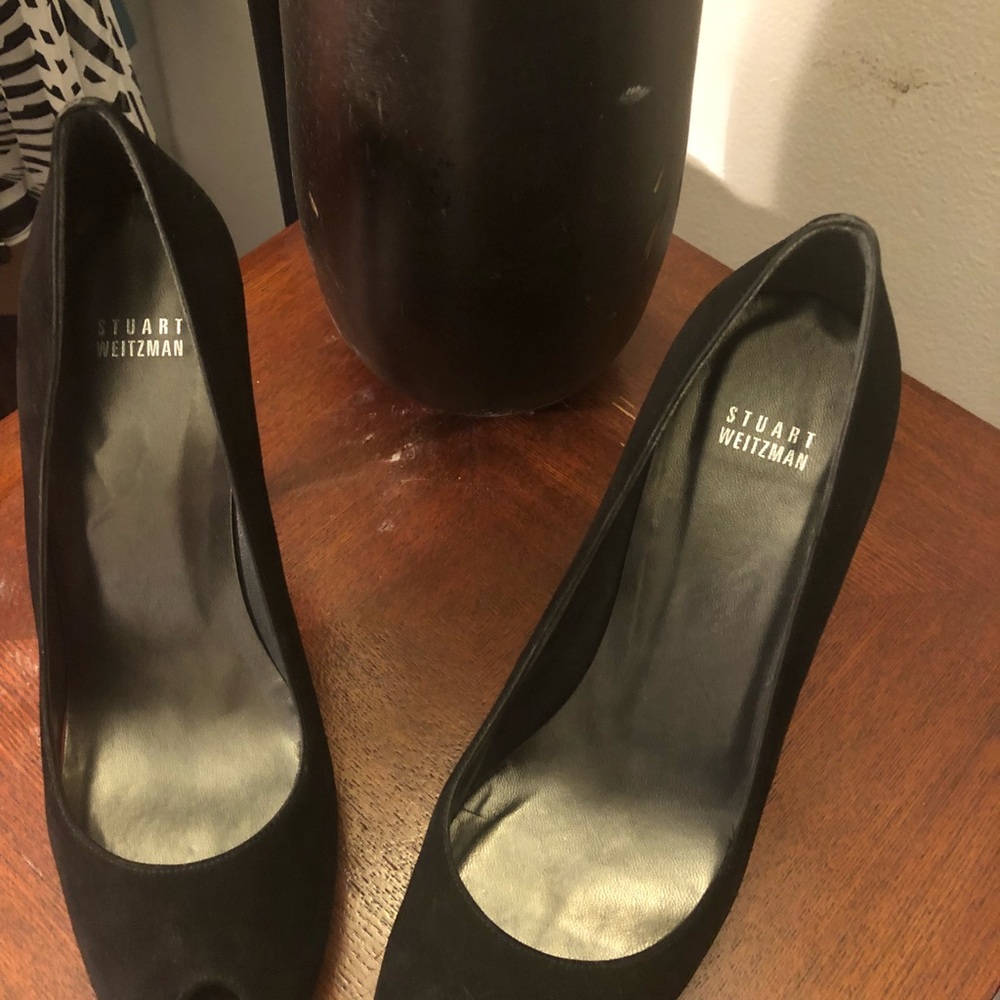 Shoes - Picture 2 of 4